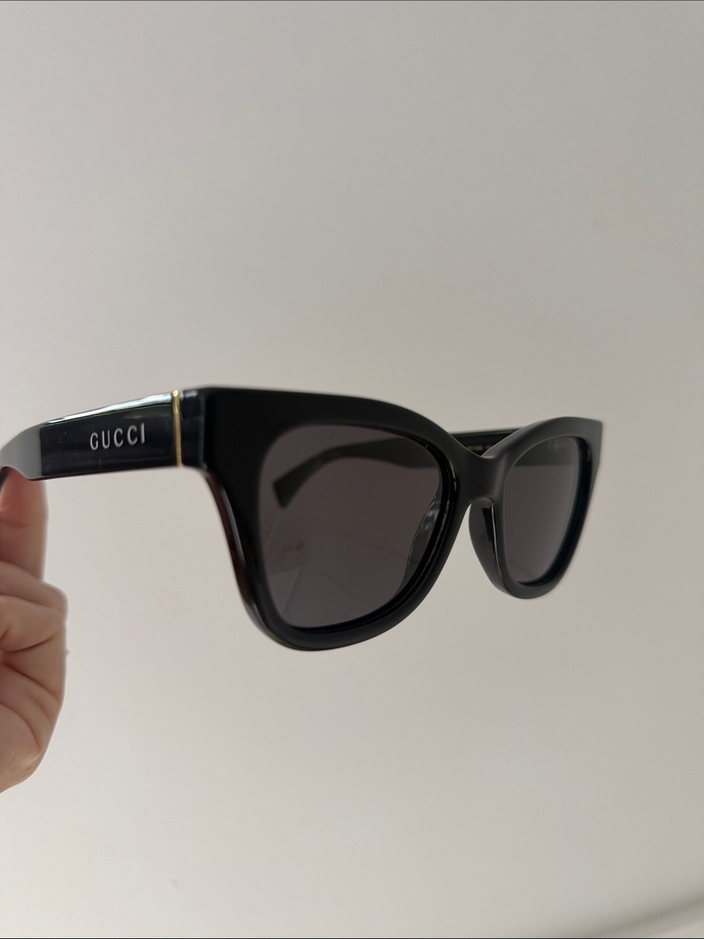 Gucci Black NEW Cat-Eye Sunglasses - Women's Designer Shades
